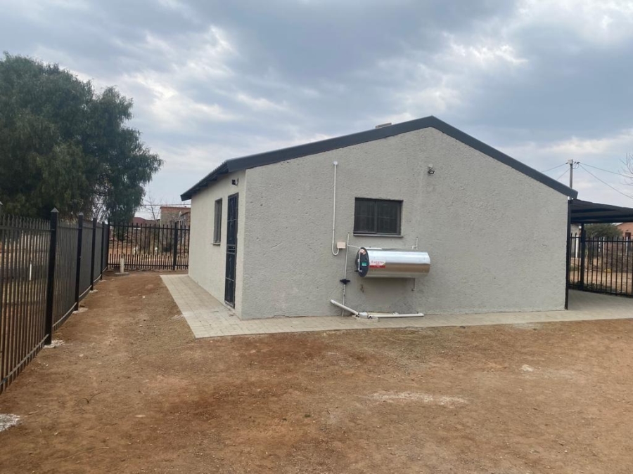 2 Bedroom Property for Sale in Heidedal Free State